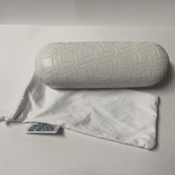 Oakley Accessories - OAKLEY white hardcase for sunglasses